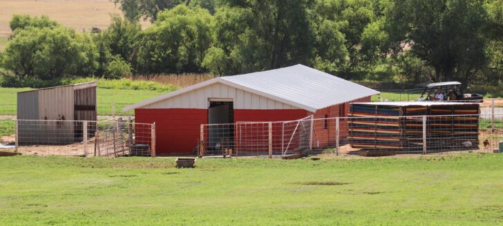 New paint gives community barn a face lift